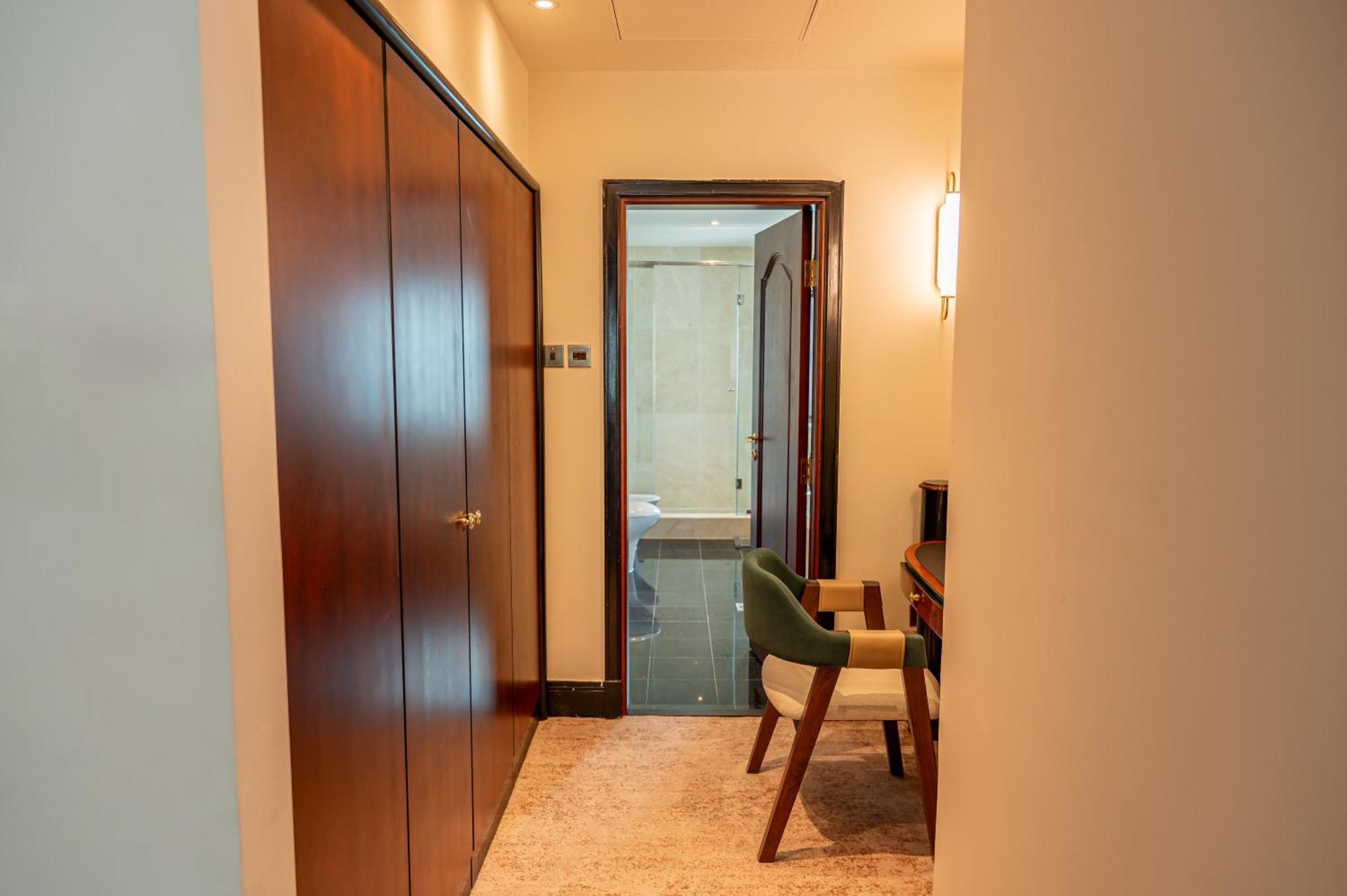 Majestic Cove Hotel - Formerly Le Meridien Fairway Dubai Eksteriør bilde