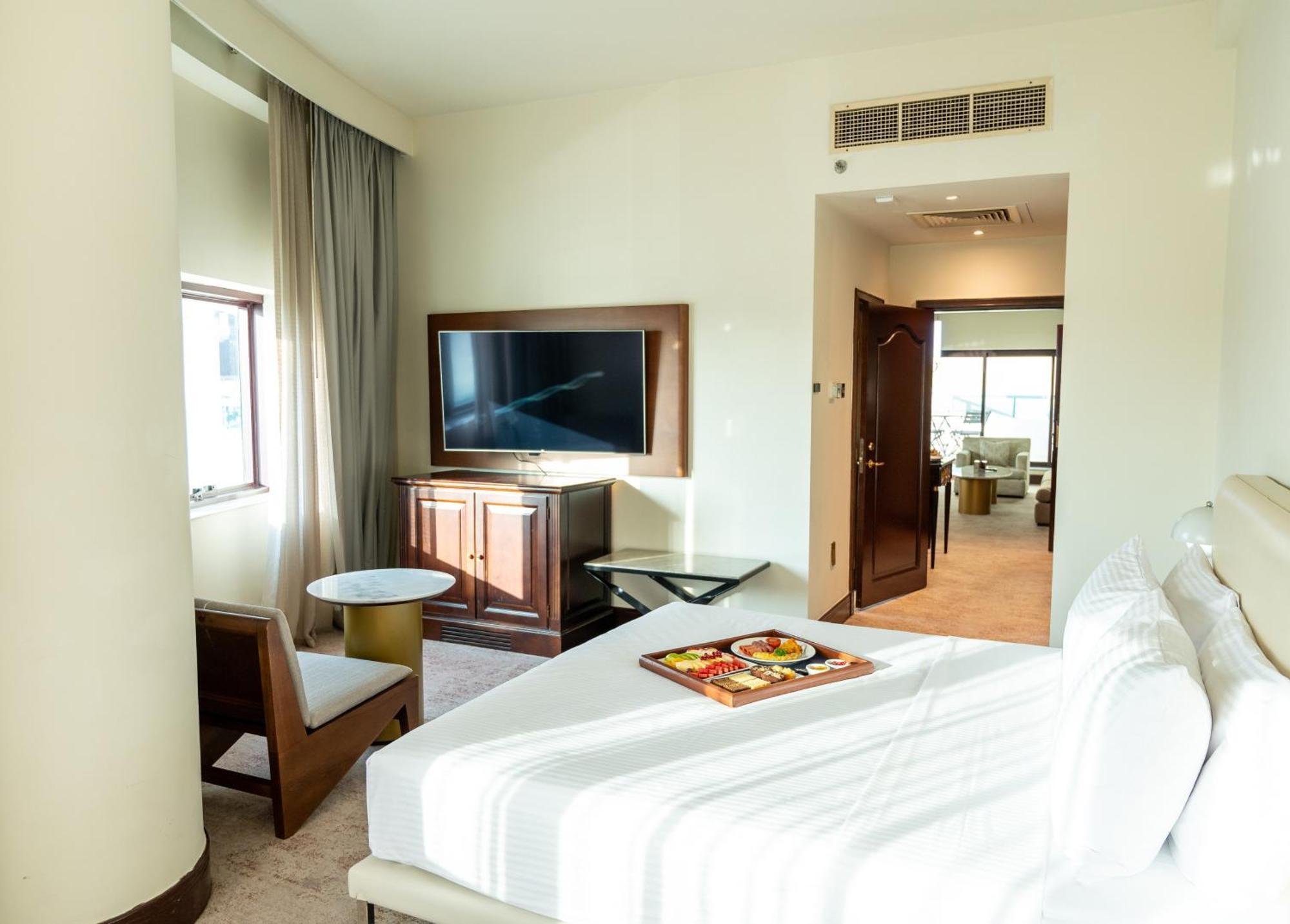 Majestic Cove Hotel - Formerly Le Meridien Fairway Dubai Eksteriør bilde