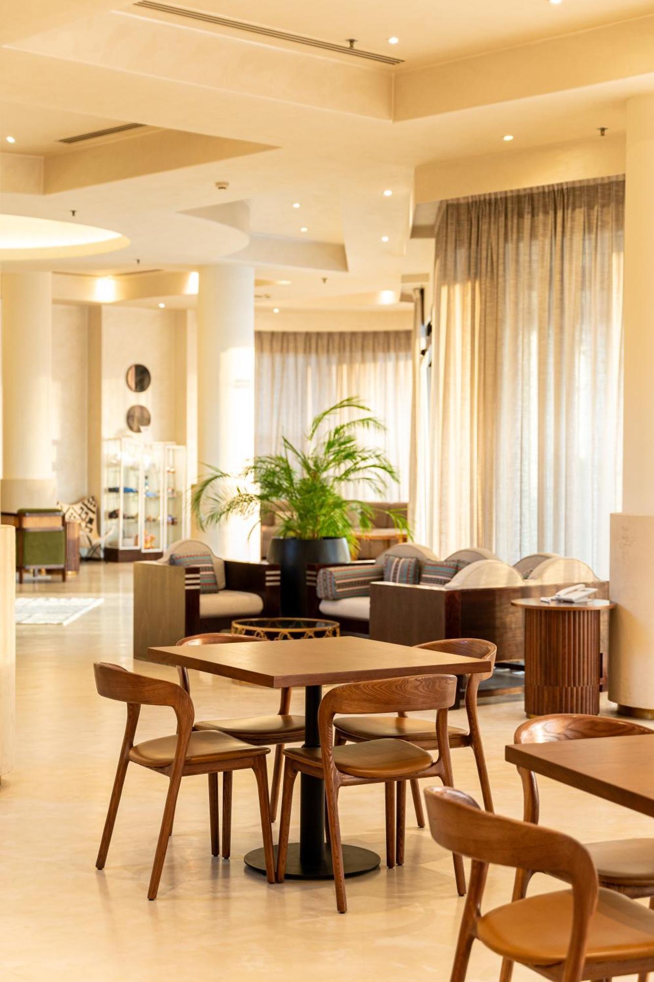 Majestic Cove Hotel - Formerly Le Meridien Fairway Dubai Eksteriør bilde