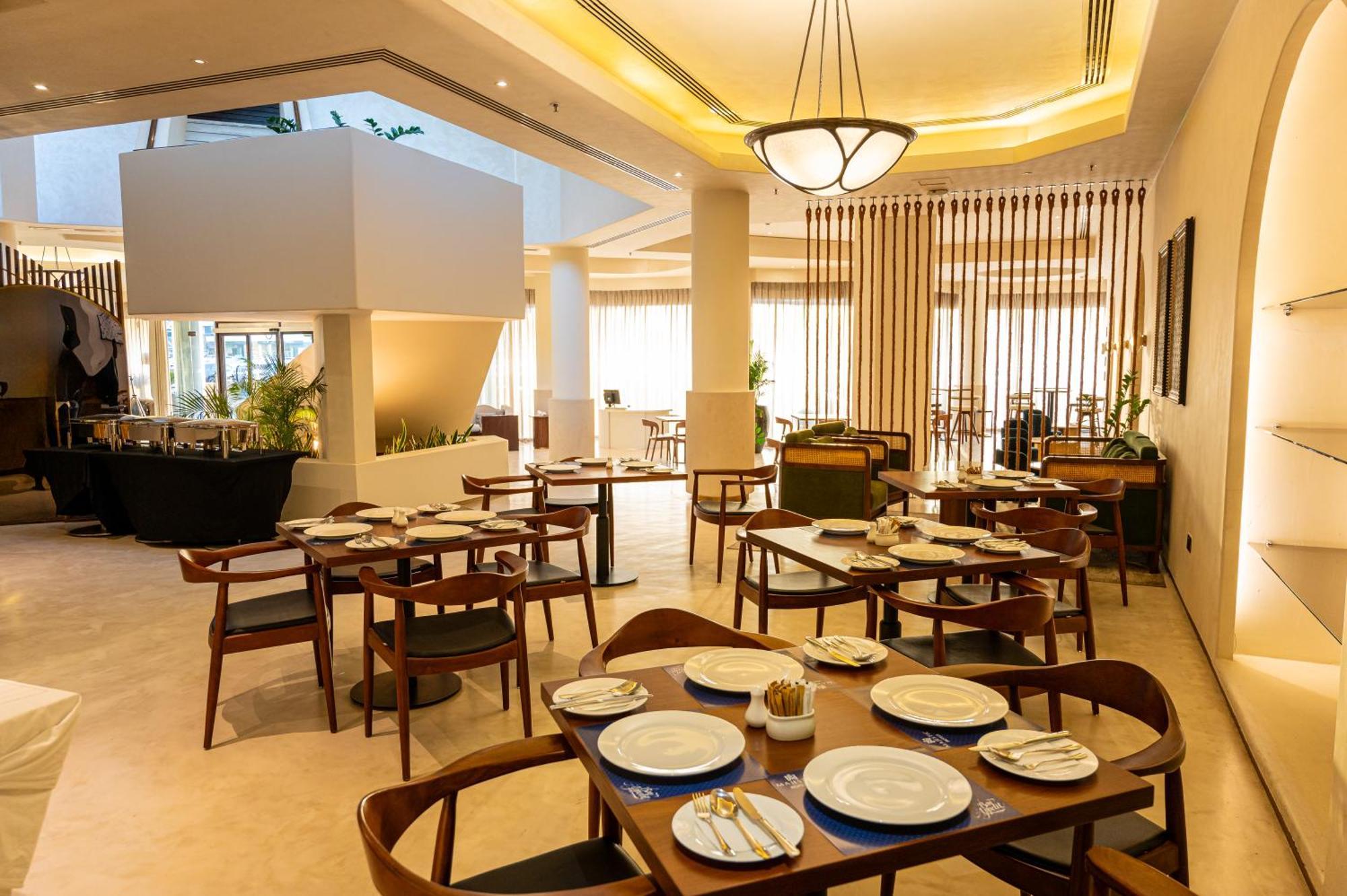 Majestic Cove Hotel - Formerly Le Meridien Fairway Dubai Eksteriør bilde